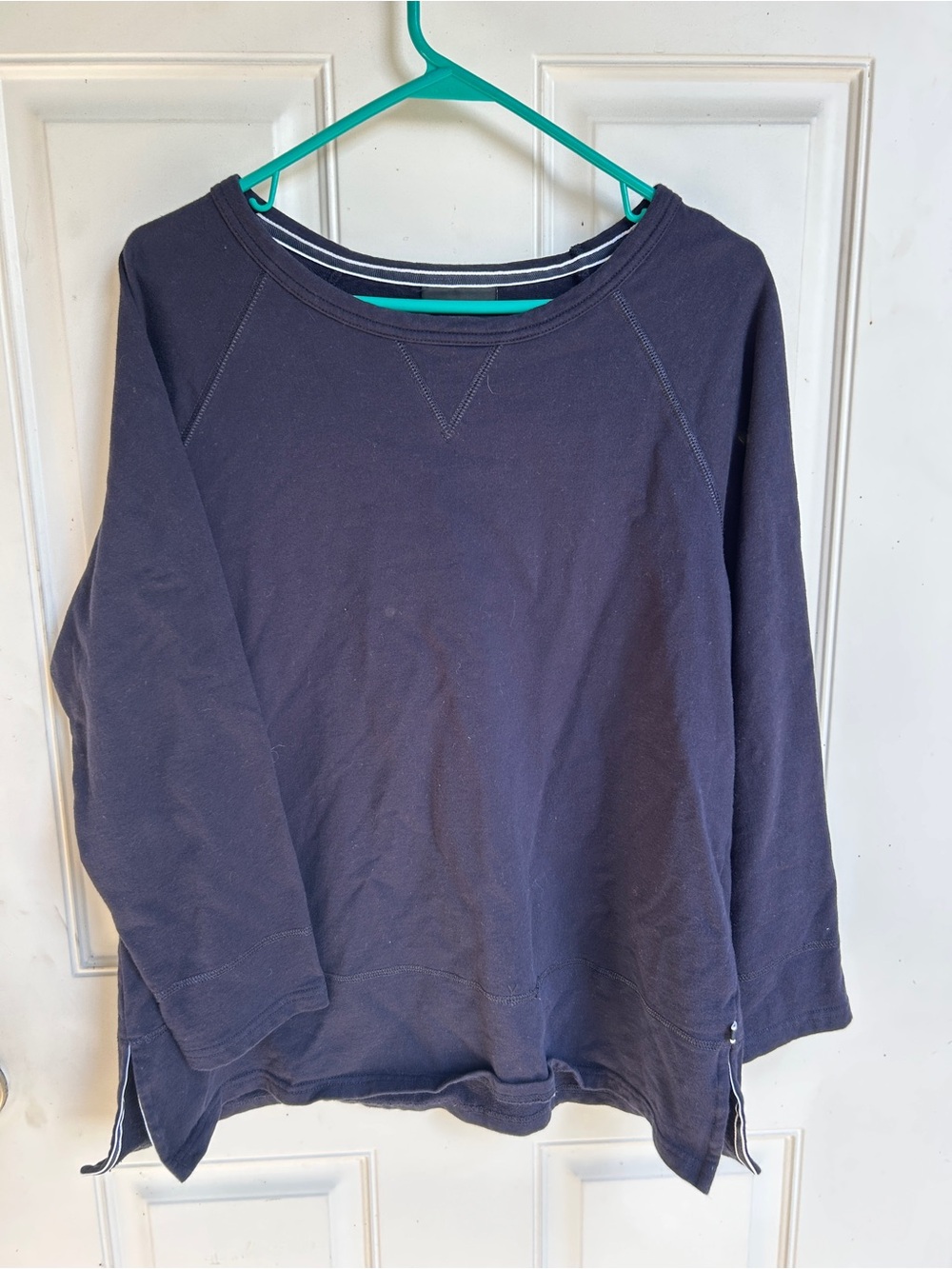 Women's Navy Long-Sleeve Pullover Sweatshirt 100% cotton